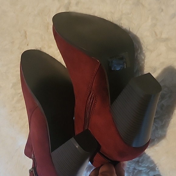 new Boots size 7 - Picture 4 of 5